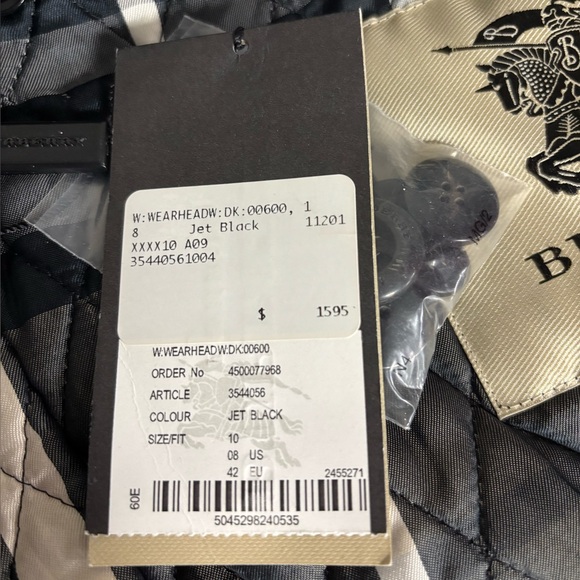 Women’s Burberry Black Trench Coat. Size US 8. Well loved! Still great condition - Picture 6 of 8